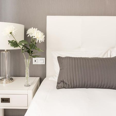 Latina Suite Madrid Eksteriør bilde