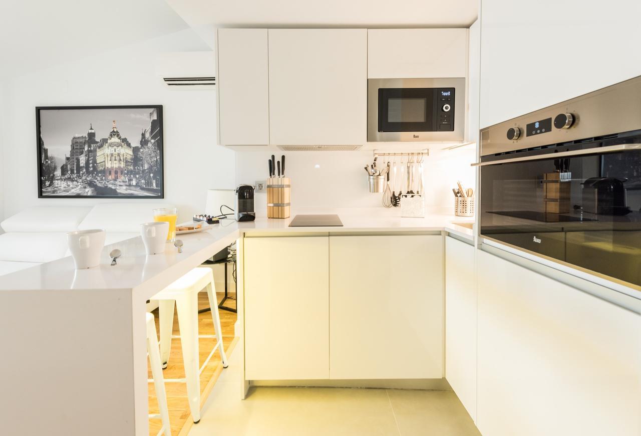 Latina Suite Madrid Eksteriør bilde