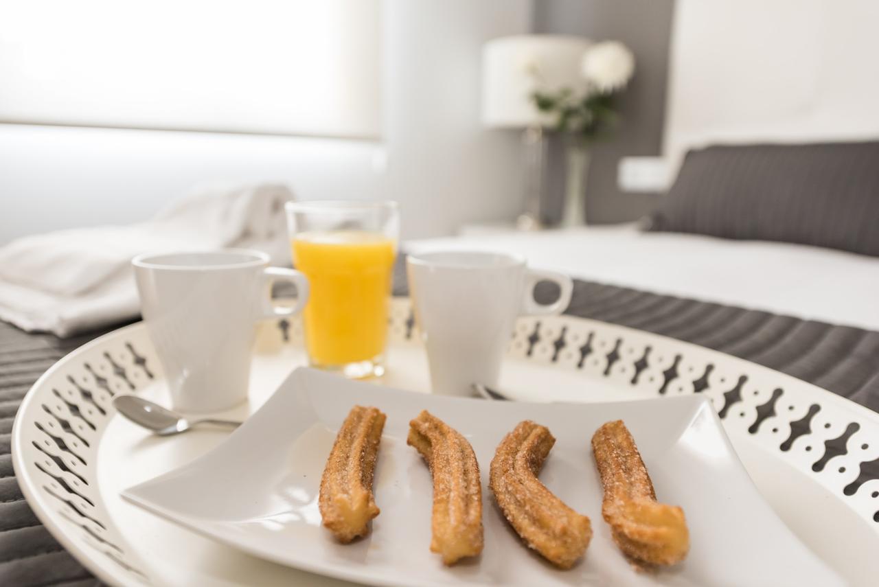 Latina Suite Madrid Eksteriør bilde