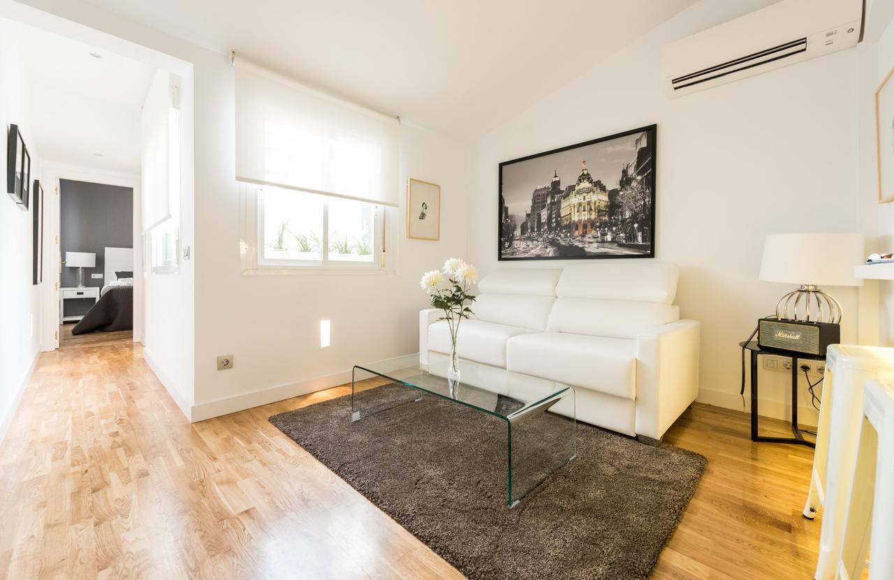 Latina Suite Madrid Eksteriør bilde