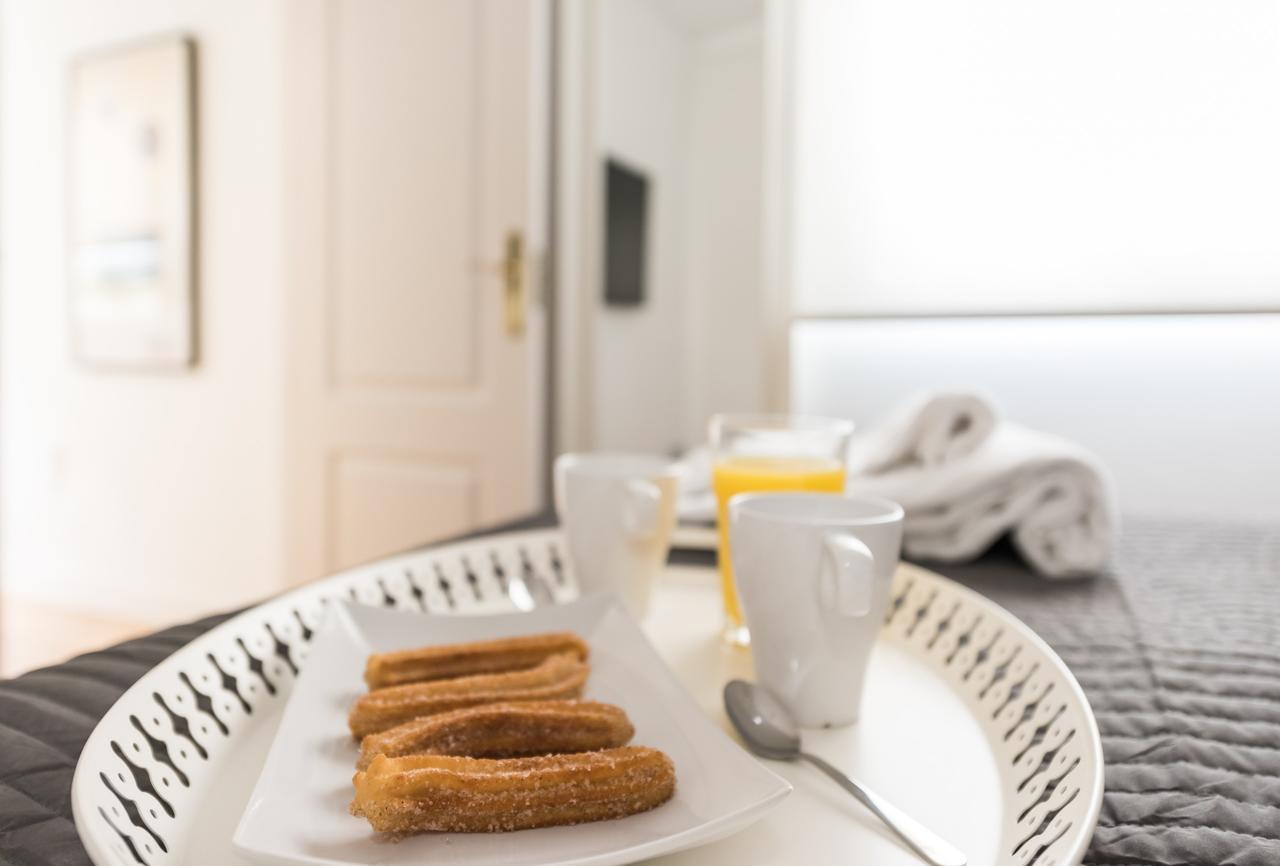 Latina Suite Madrid Eksteriør bilde